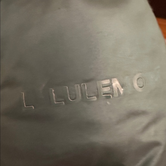 Insulated Long Blanket Wrap - Picture 8 of 8